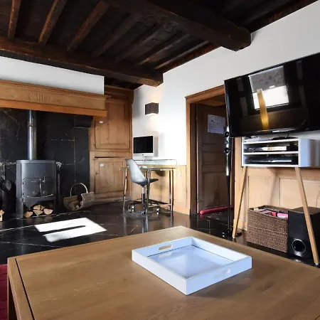 Σπίτι διακοπών Spacious With Private Garden Redu