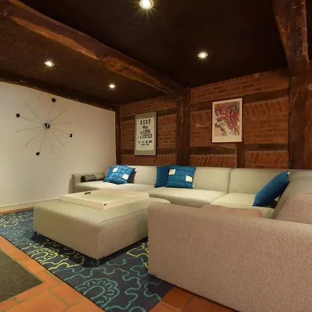 Holiday home Spacious With Private Garden