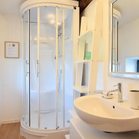 Σπίτι διακοπών Spacious With Private Garden